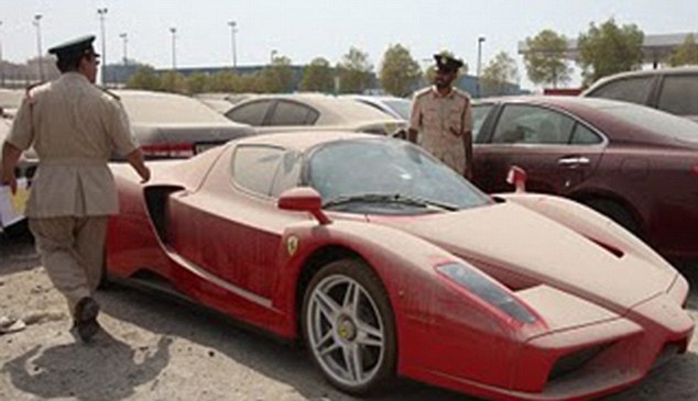 Ferrari Enzo Abandoned In Dubai